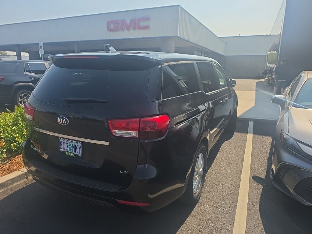 2018 Kia Sedona LX