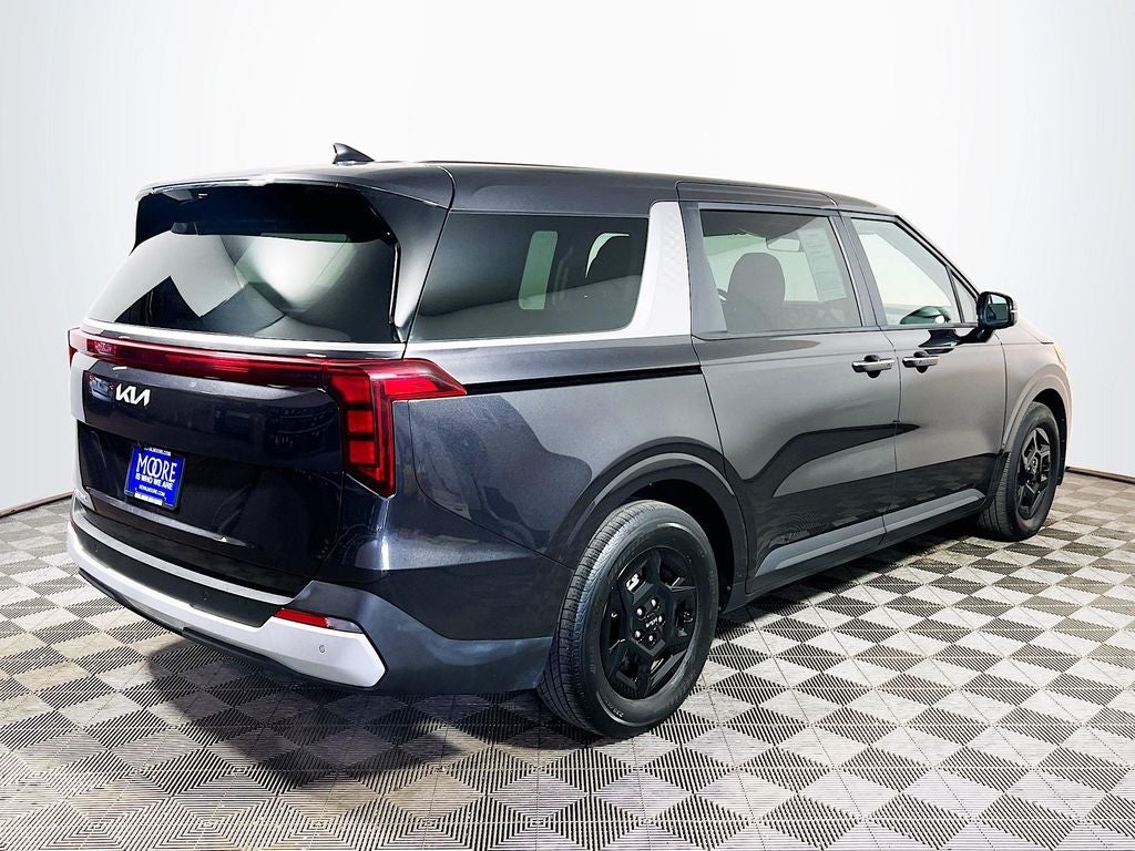 2025 Kia Carnival LXS