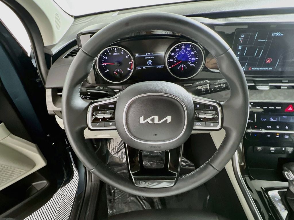 2024 Kia Carnival EX