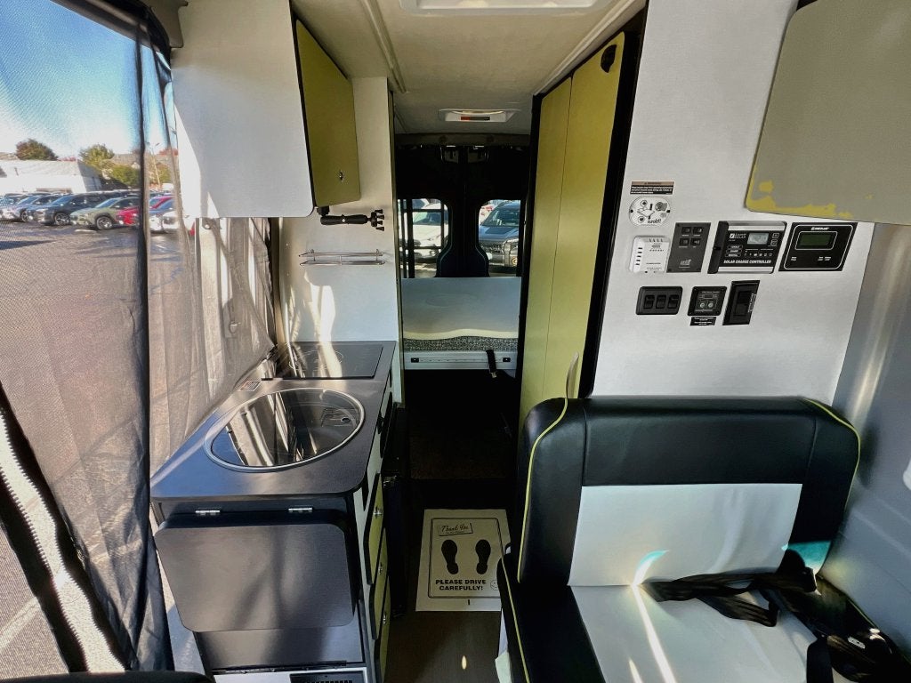 2018 Winnebago Revel 2019 44E