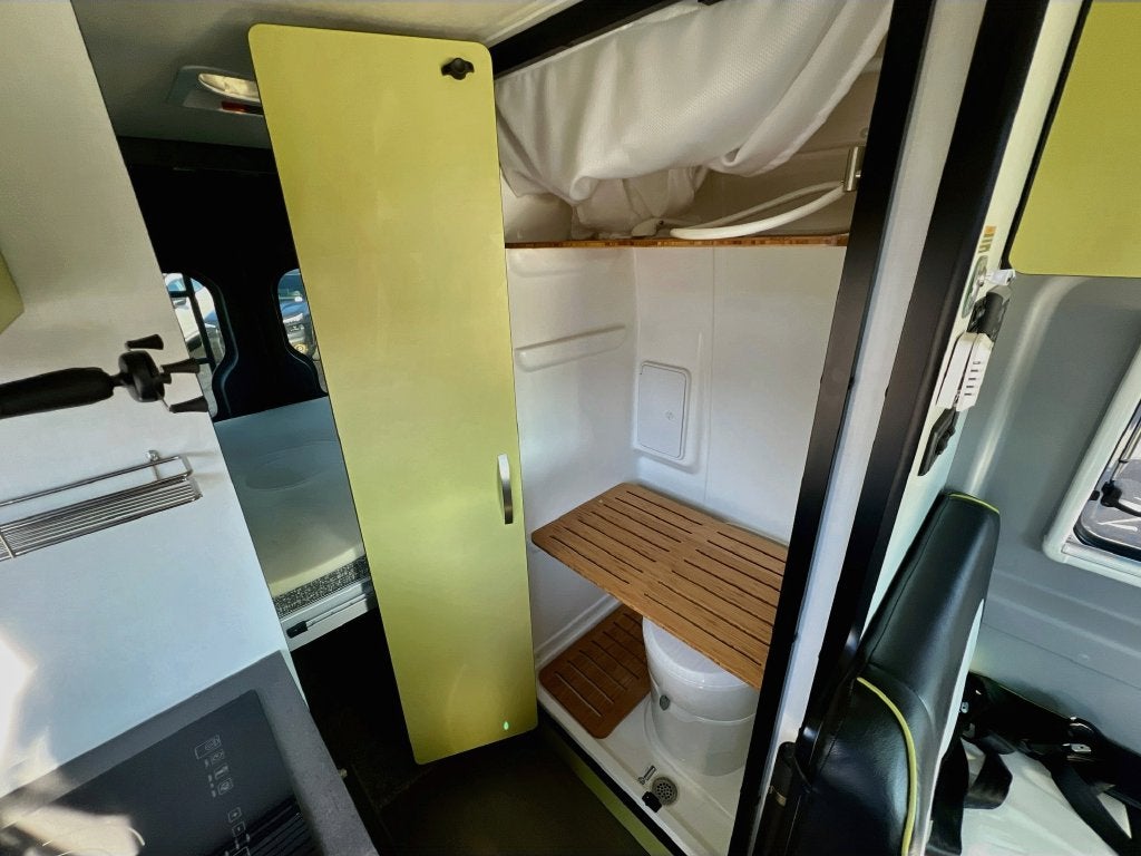 2018 Winnebago Revel 2019 44E