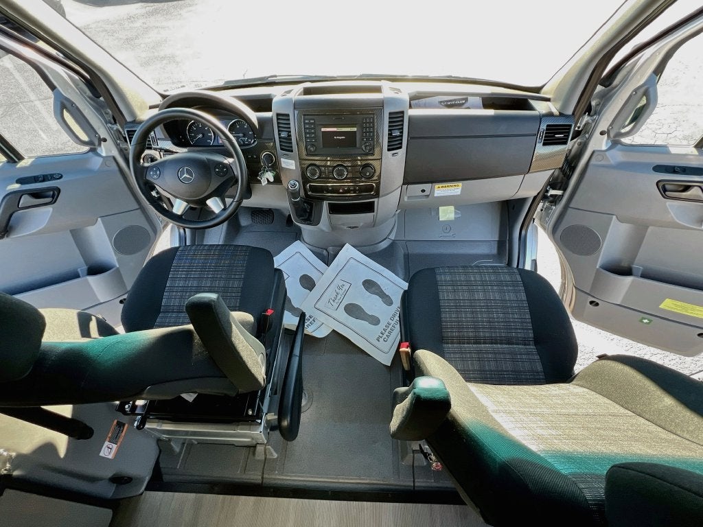 2018 Winnebago Revel 2019 44E