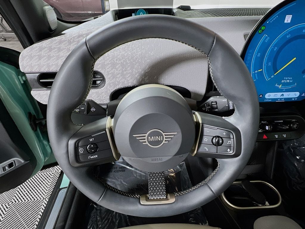 2025 MINI Cooper S Iconic