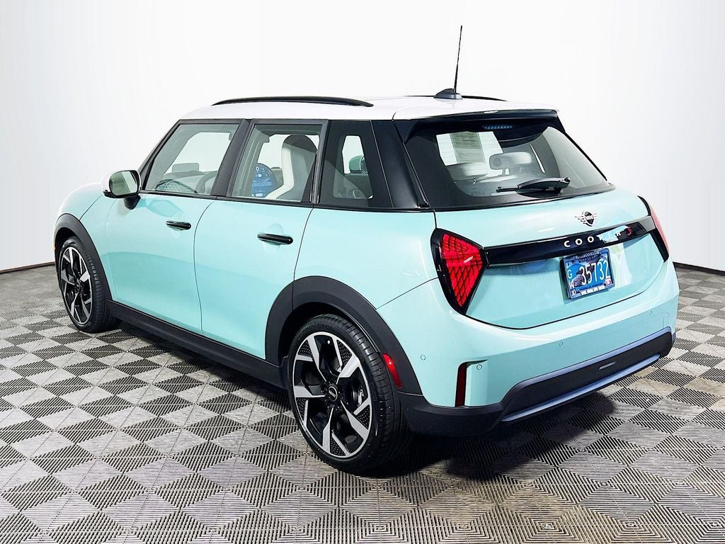 2025 MINI Cooper S Iconic