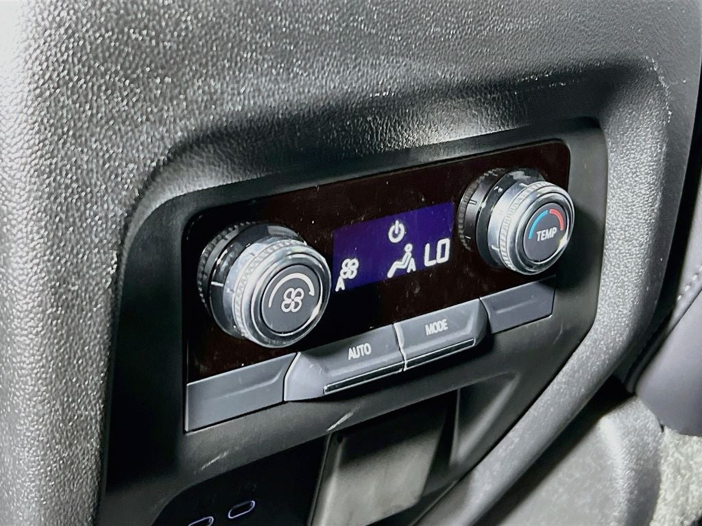 2025 GMC Acadia AT4
