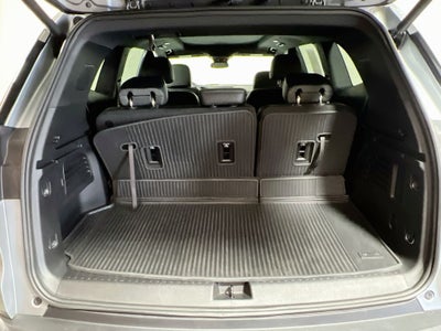 2025 GMC Acadia AT4