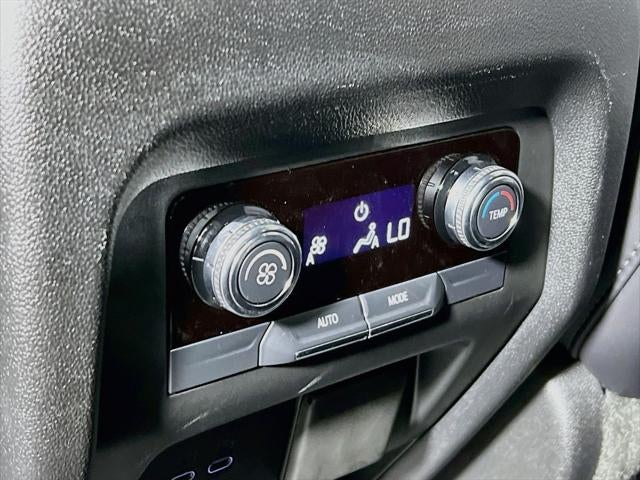 2025 GMC Acadia AT4