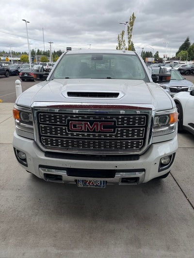 2018 GMC Sierra 2500HD Denali