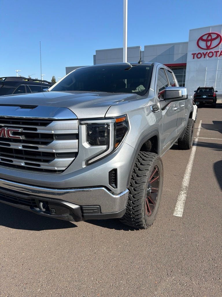 2023 GMC Sierra 1500 SLE
