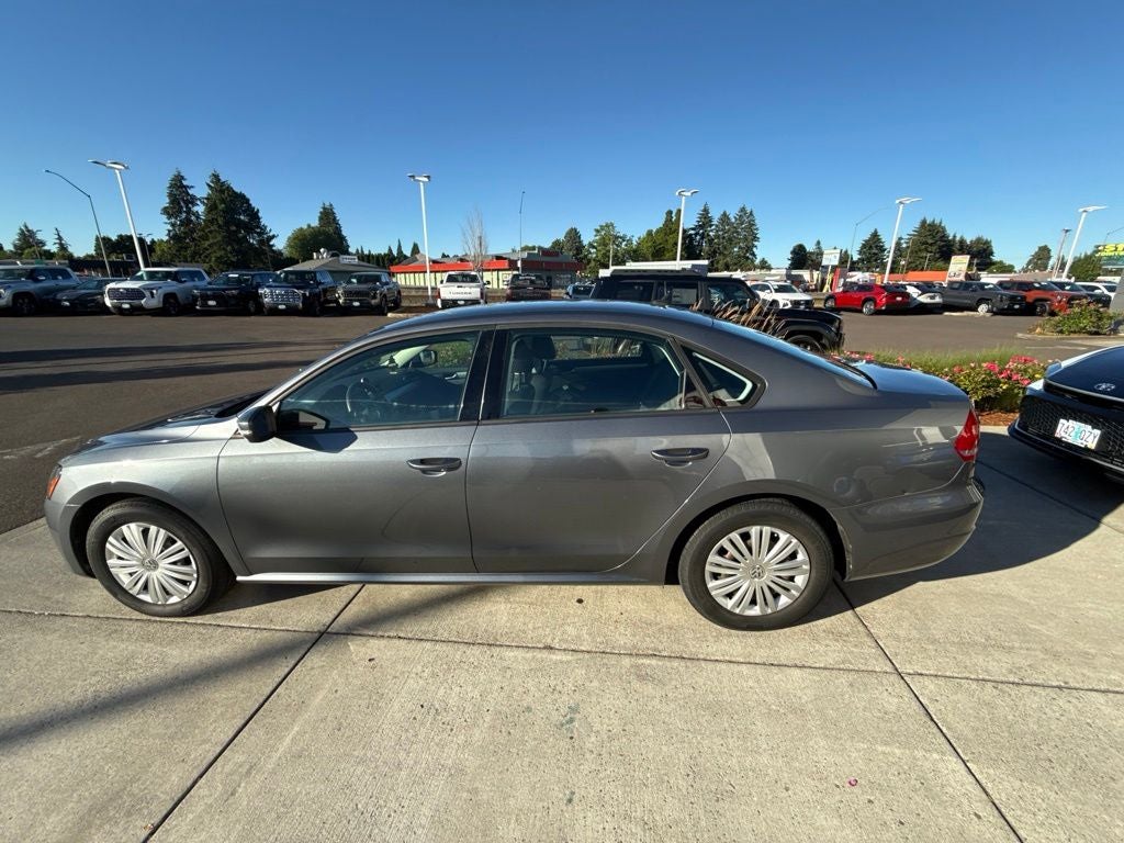 2014 Volkswagen Passat Base