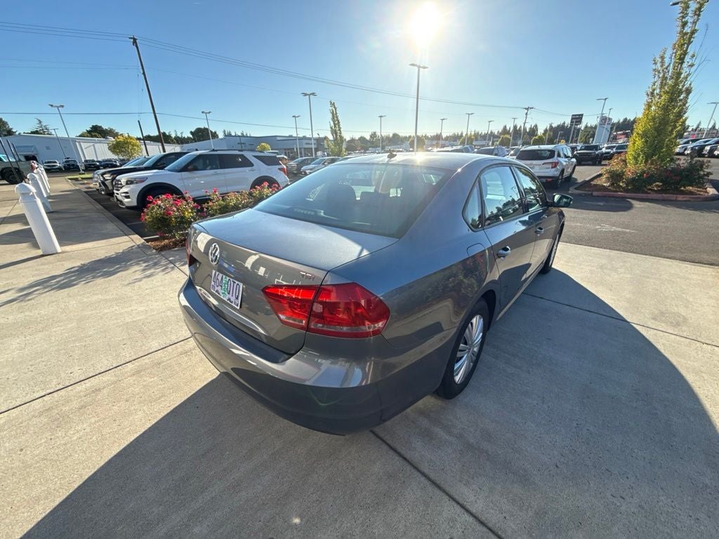 2014 Volkswagen Passat Base