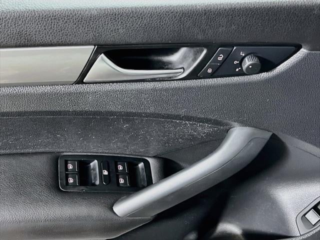 2014 Volkswagen Passat 1.8T S