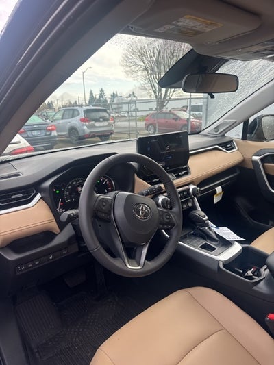 2025 Toyota RAV4 XLE Premium