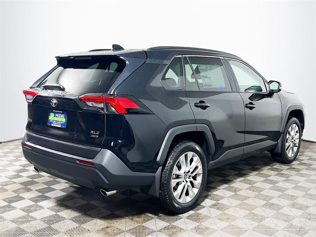 2025 Toyota RAV4 XLE Premium