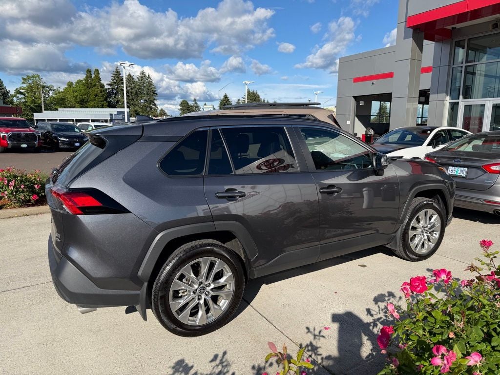2025 Toyota RAV4 XLE Premium