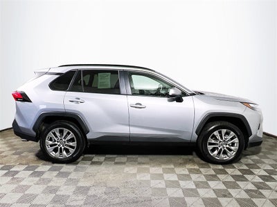 2025 Toyota RAV4 XLE Premium