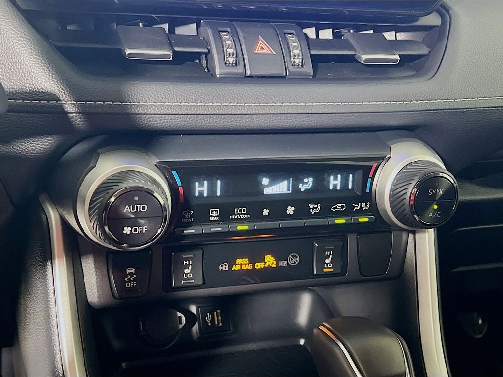 2025 Toyota RAV4 Hybrid XLE Premium