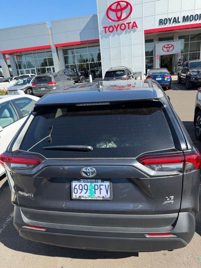 2023 Toyota RAV4 LE
