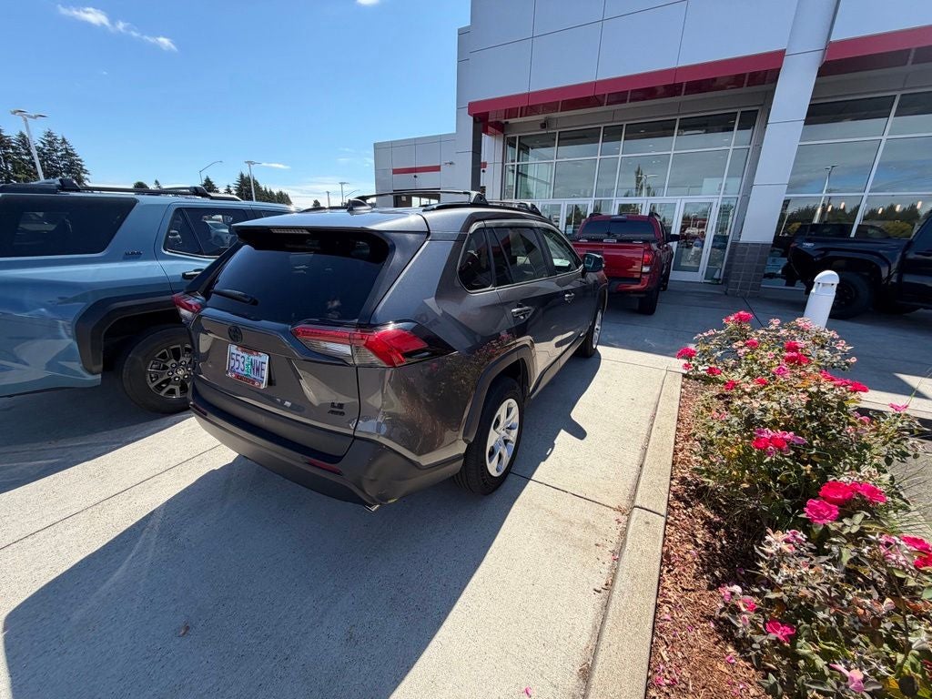 2021 Toyota RAV4 LE