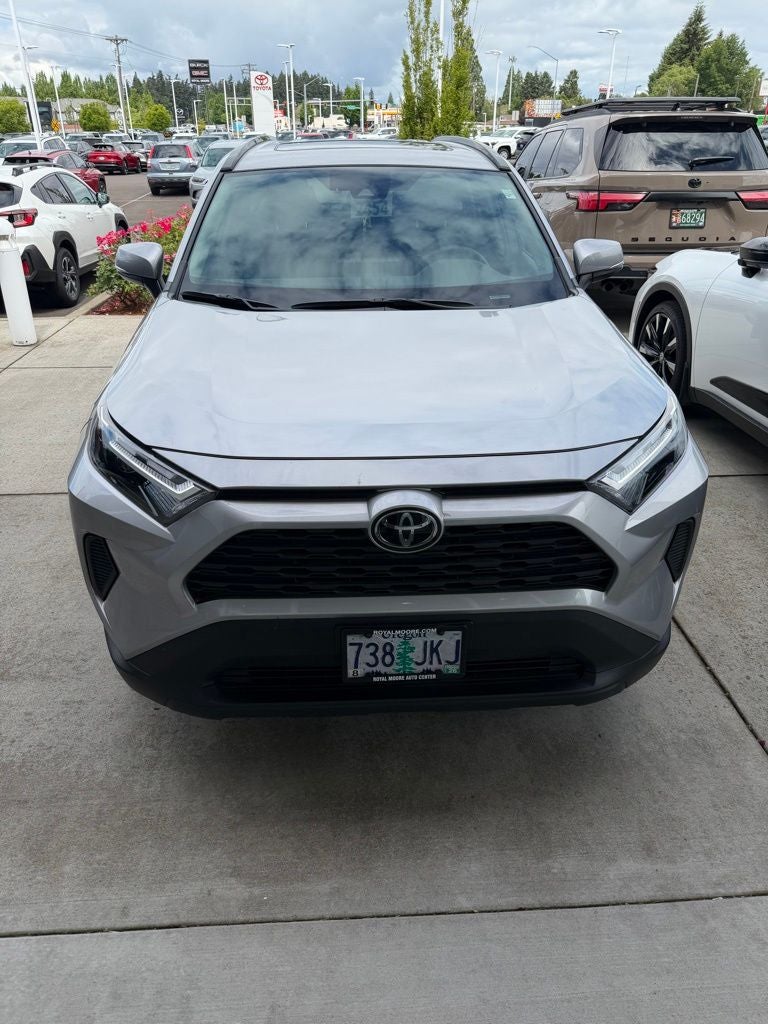 2024 Toyota RAV4 XLE