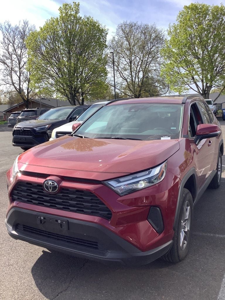 2025 Toyota RAV4 XLE