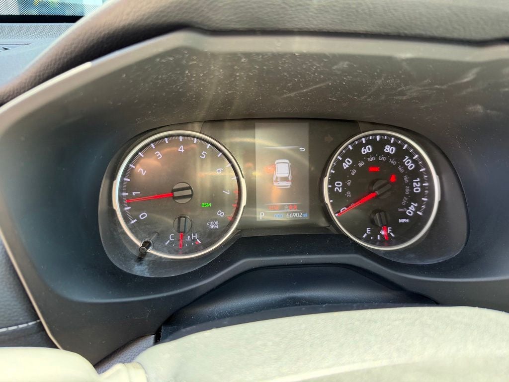 2022 Toyota RAV4 XLE