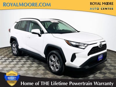 2025 Toyota RAV4 XLE