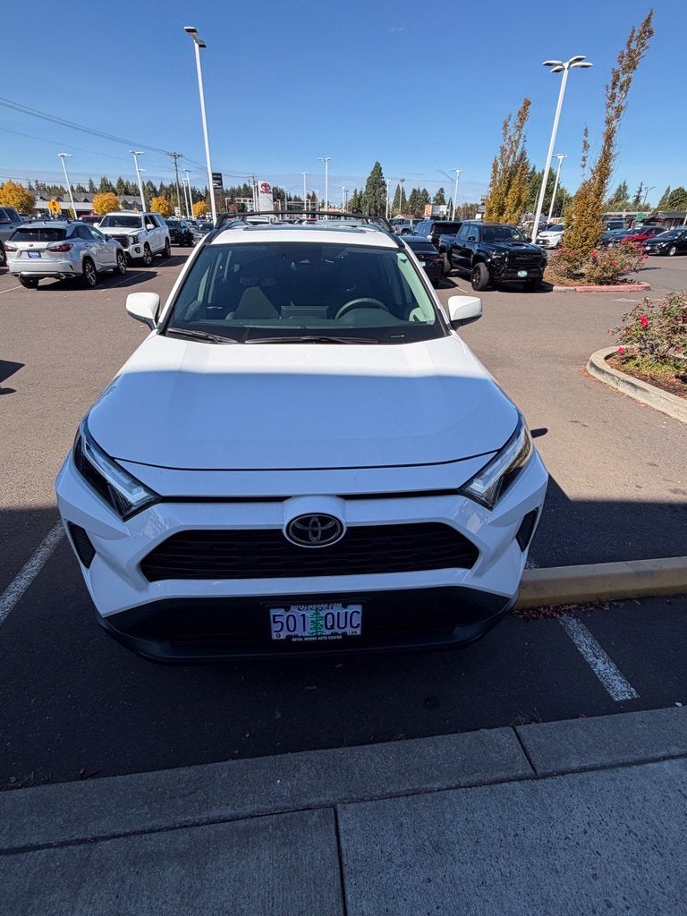 2025 Toyota RAV4 XLE
