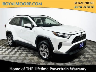 2025 Toyota RAV4 Hybrid XLE