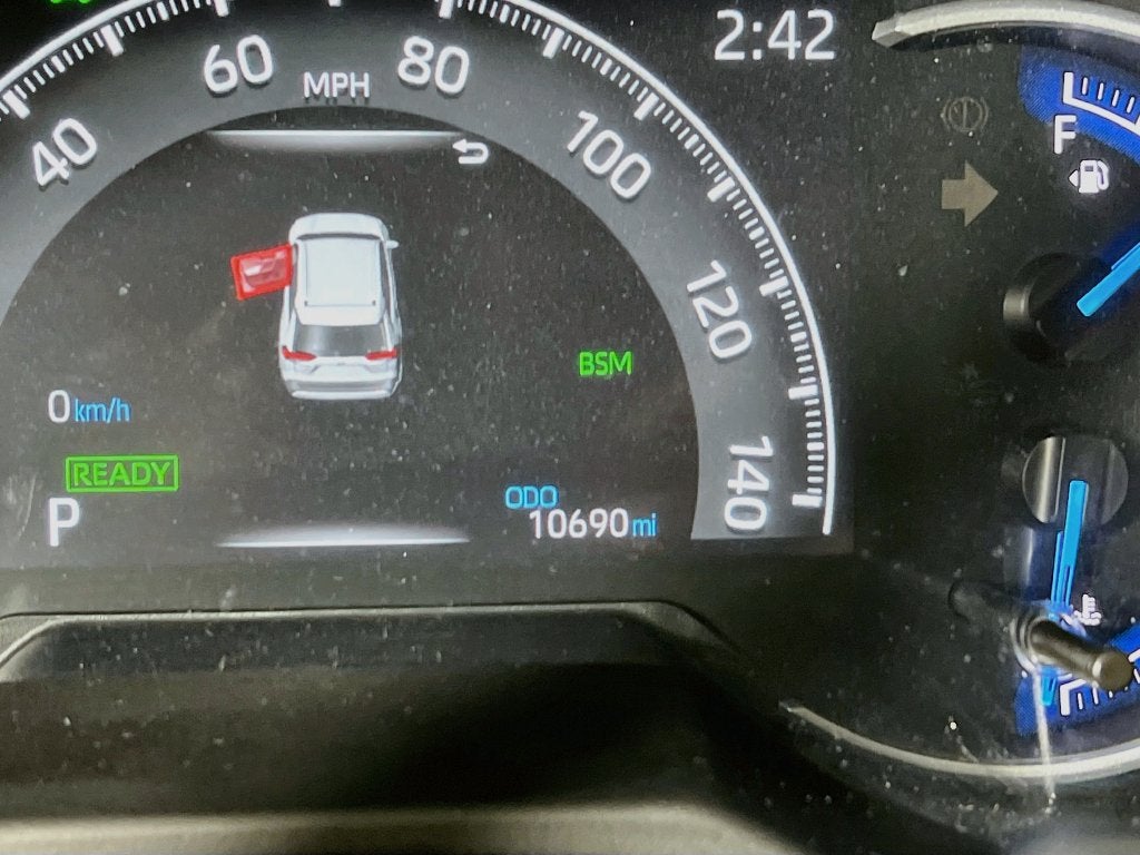 2025 Toyota RAV4 Hybrid SE