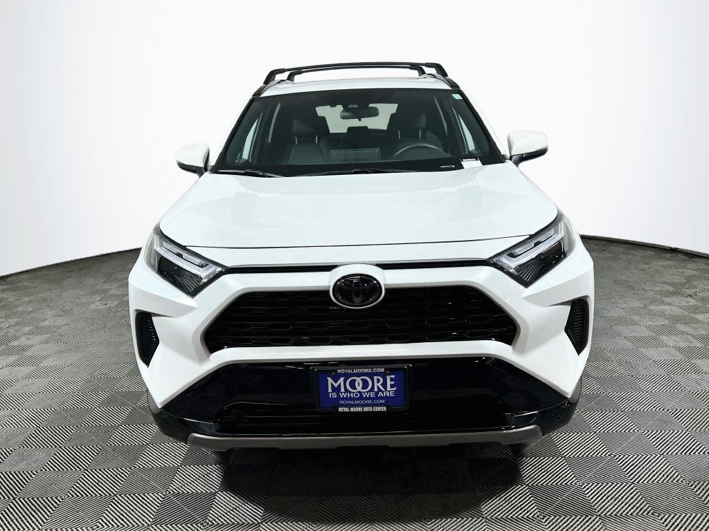 2025 Toyota RAV4 Hybrid SE