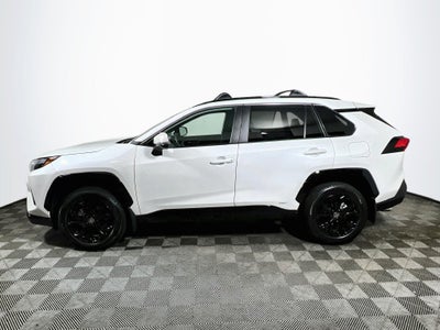2025 Toyota RAV4 Hybrid SE