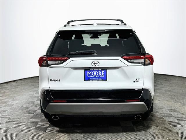 2025 Toyota RAV4 Hybrid SE
