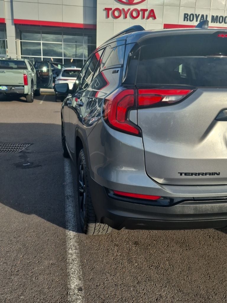 2021 GMC Terrain SLE
