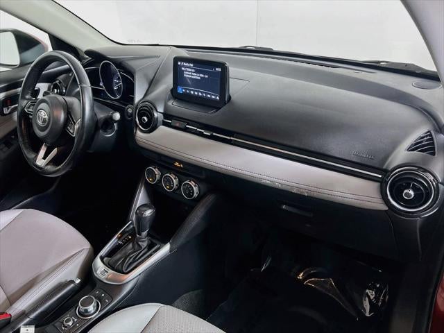 2020 Toyota Yaris XLE