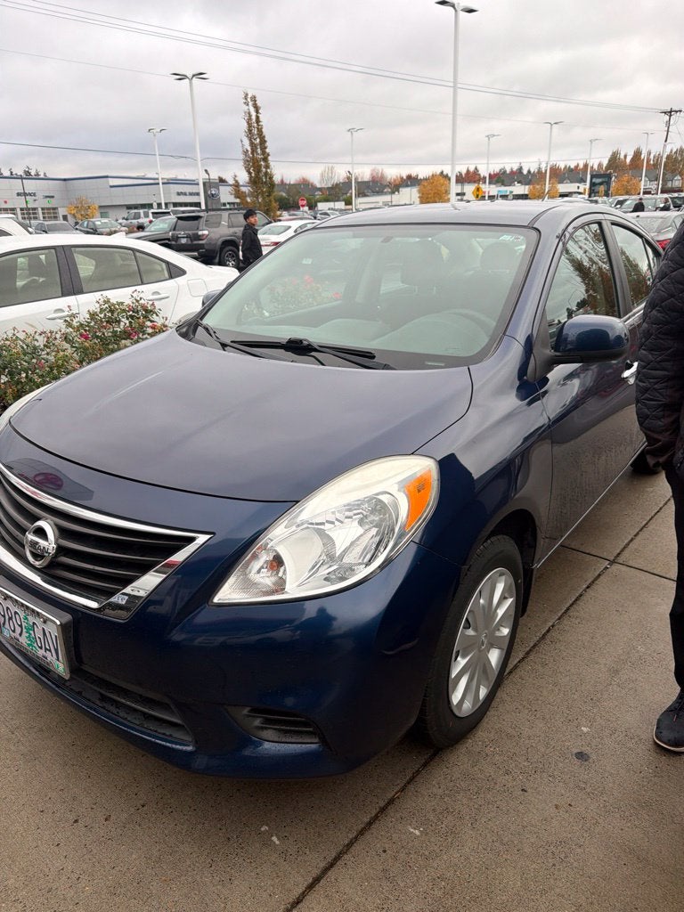 2012 Nissan Versa 1.6 SV