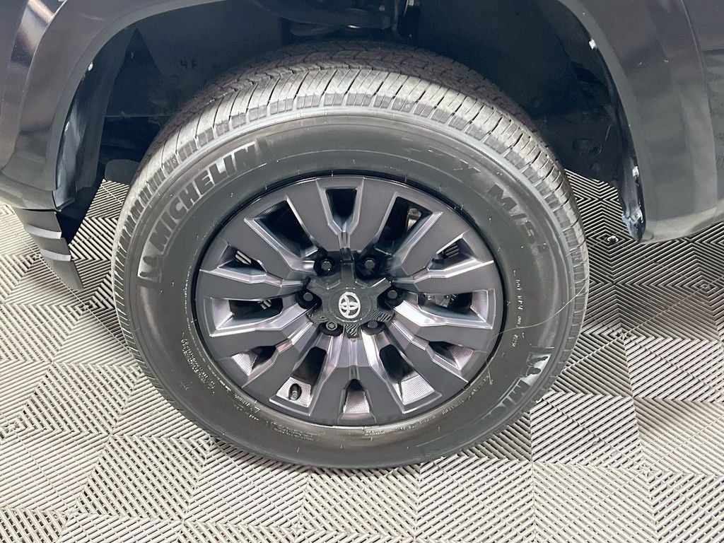 2023 Toyota Tacoma Limited V6