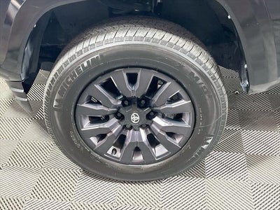 2023 Toyota Tacoma Limited V6