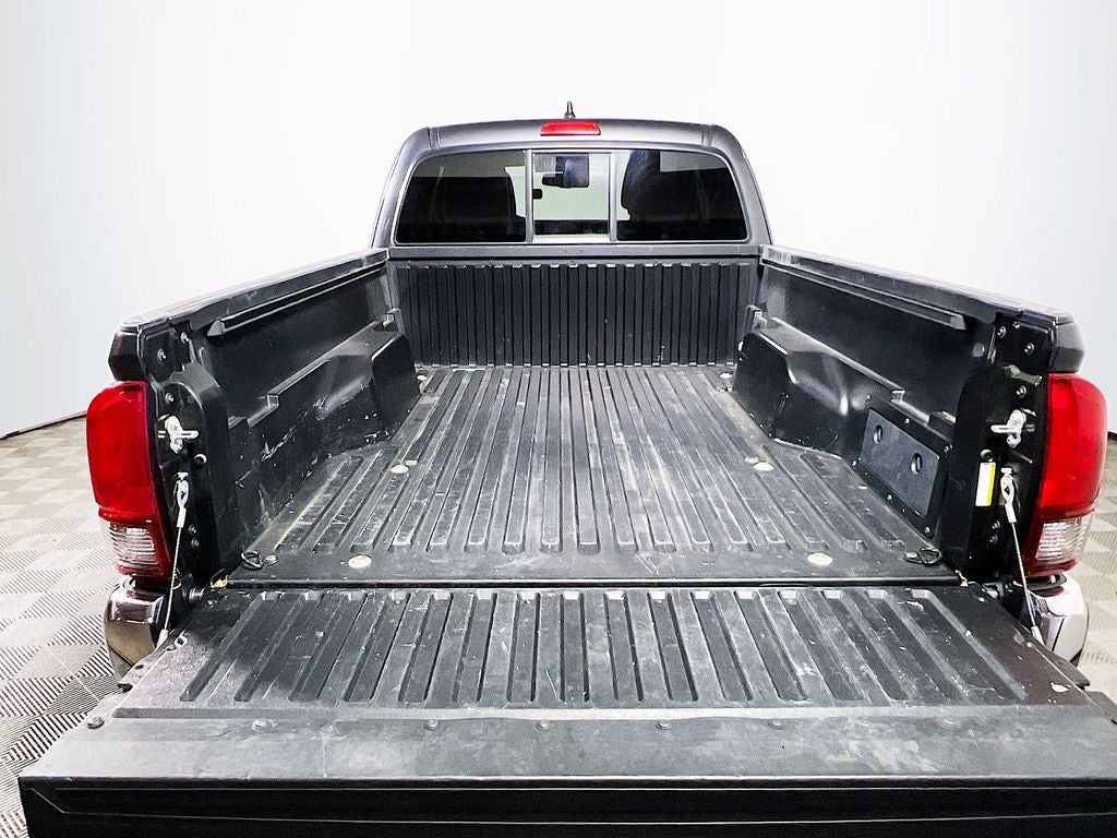 2020 Toyota Tacoma SR5 V6