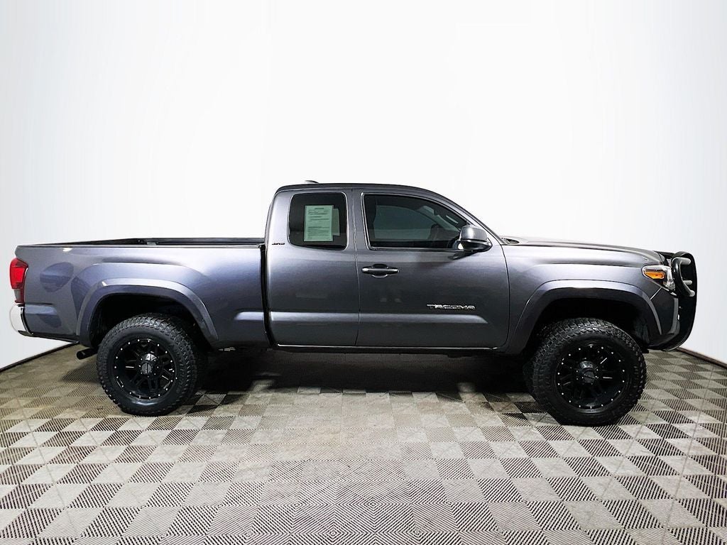 2020 Toyota Tacoma SR5 V6