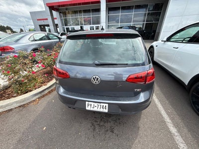 2017 Volkswagen Golf TSI S 4-Door