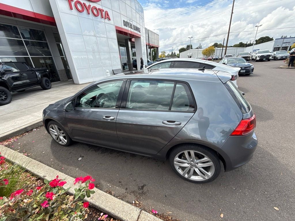 2017 Volkswagen Golf TSI S 4-Door