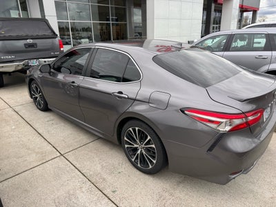 2019 Toyota Camry Hybrid SE