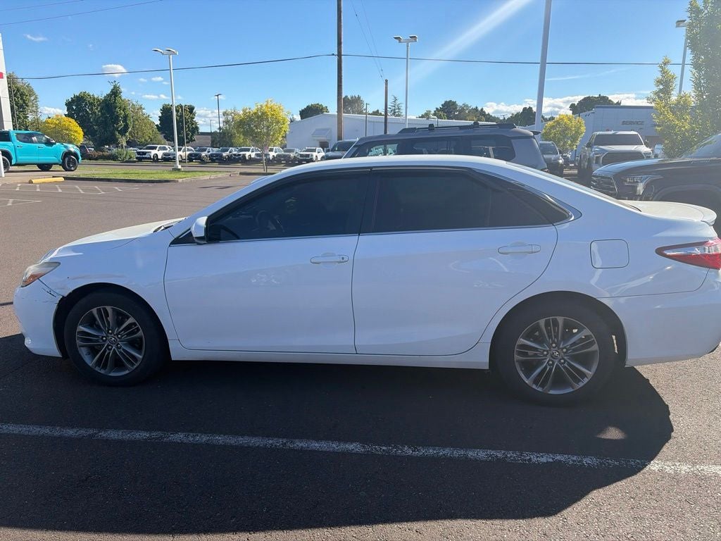 2017 Toyota Camry SE