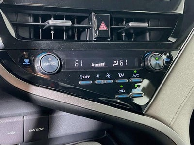 2022 Toyota Camry Hybrid LE