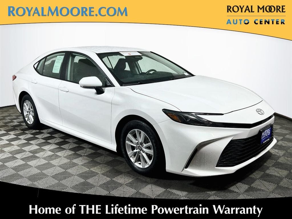 2025 Toyota Camry LE