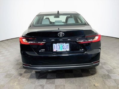 2025 Toyota Camry LE