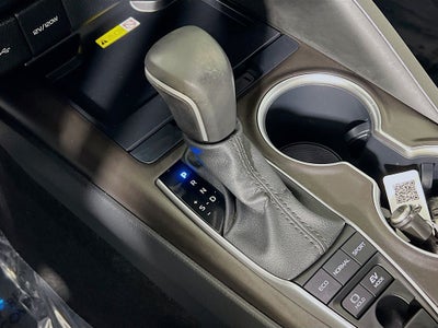 2023 Toyota Camry Hybrid XLE