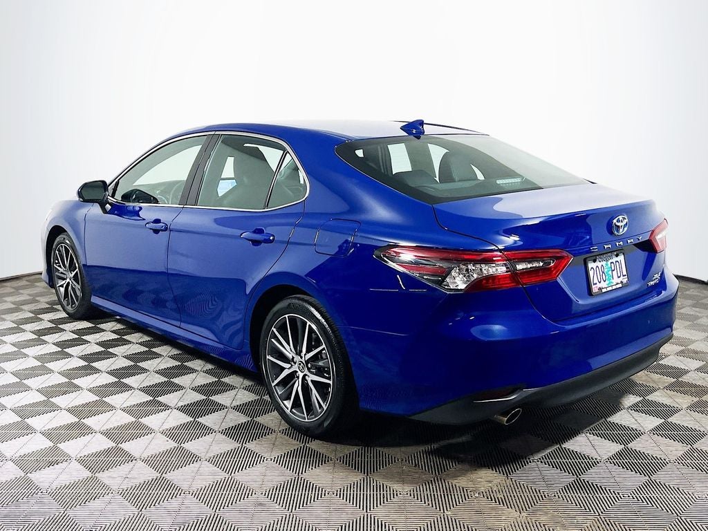 2023 Toyota Camry Hybrid XLE