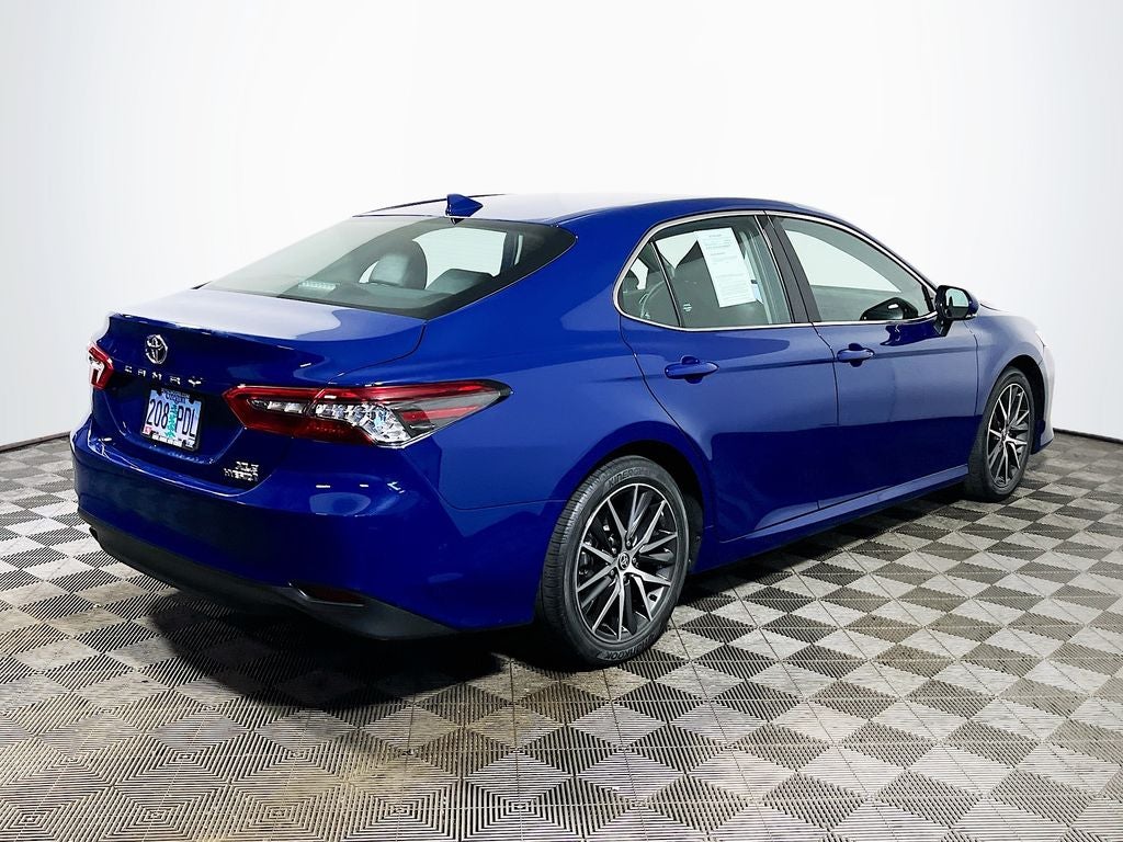 2023 Toyota Camry Hybrid XLE